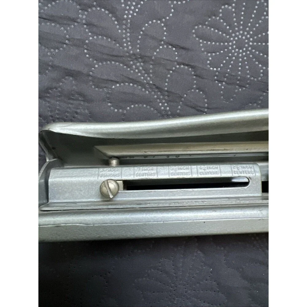 Vintage 1950's Mutual Adjustable No.20 Metal 3 Hole Paper Punch Desktop USA Home